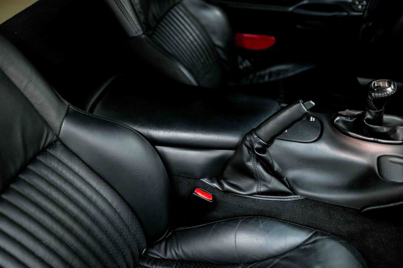 Used 2004 Chevrolet Corvette Z06 w/ Z06 Preferred Equipment Group image 57