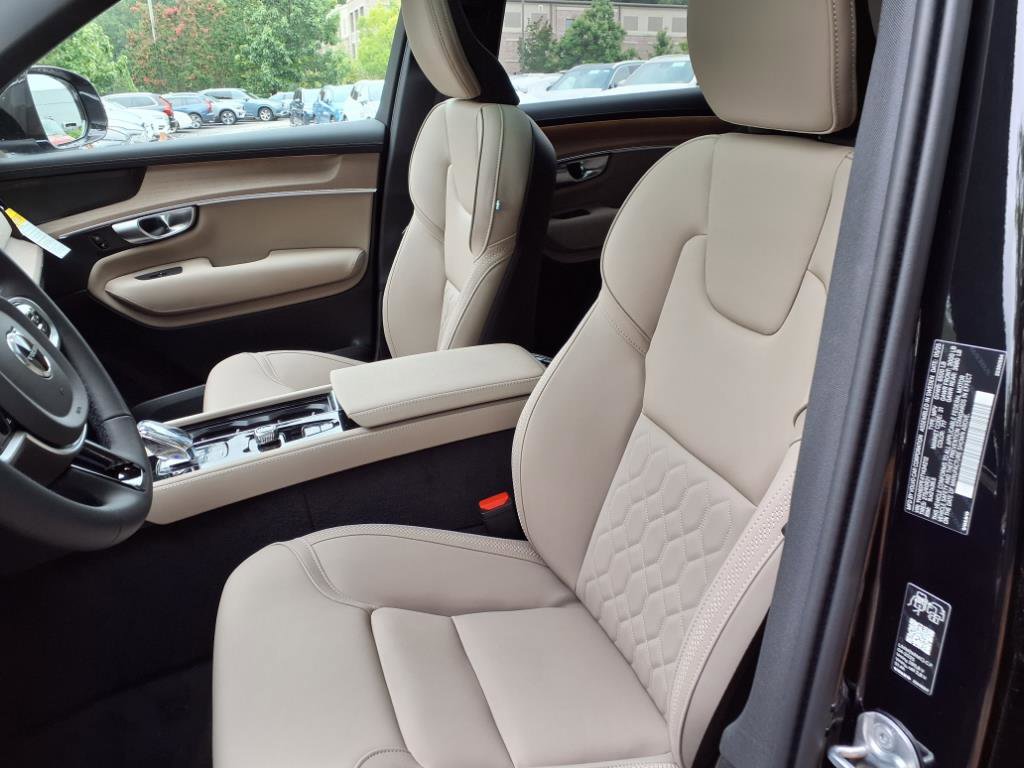 New 2026 Volvo XC90 T8 Plus image 17