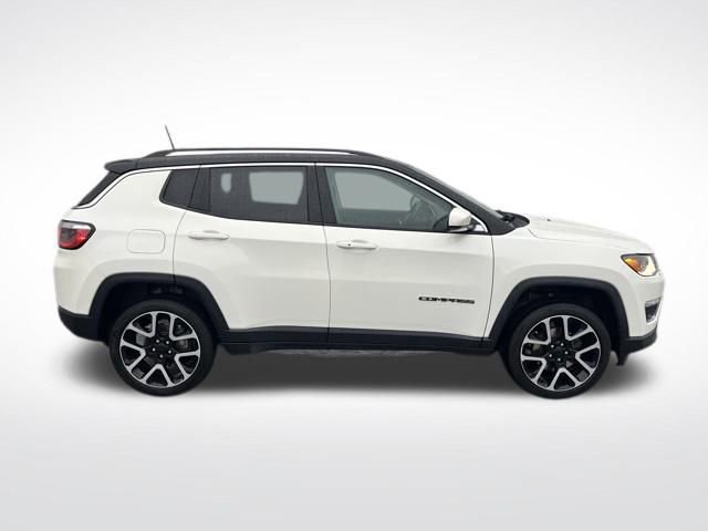 Used 2018 Jeep Compass Limited w/ Navigation Group image 11