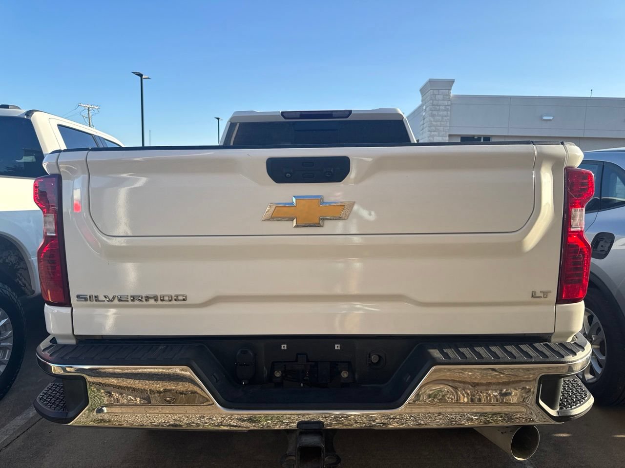 Used 2022 Chevrolet Silverado 2500 LT w/ Convenience Package AWD/4WD image 6