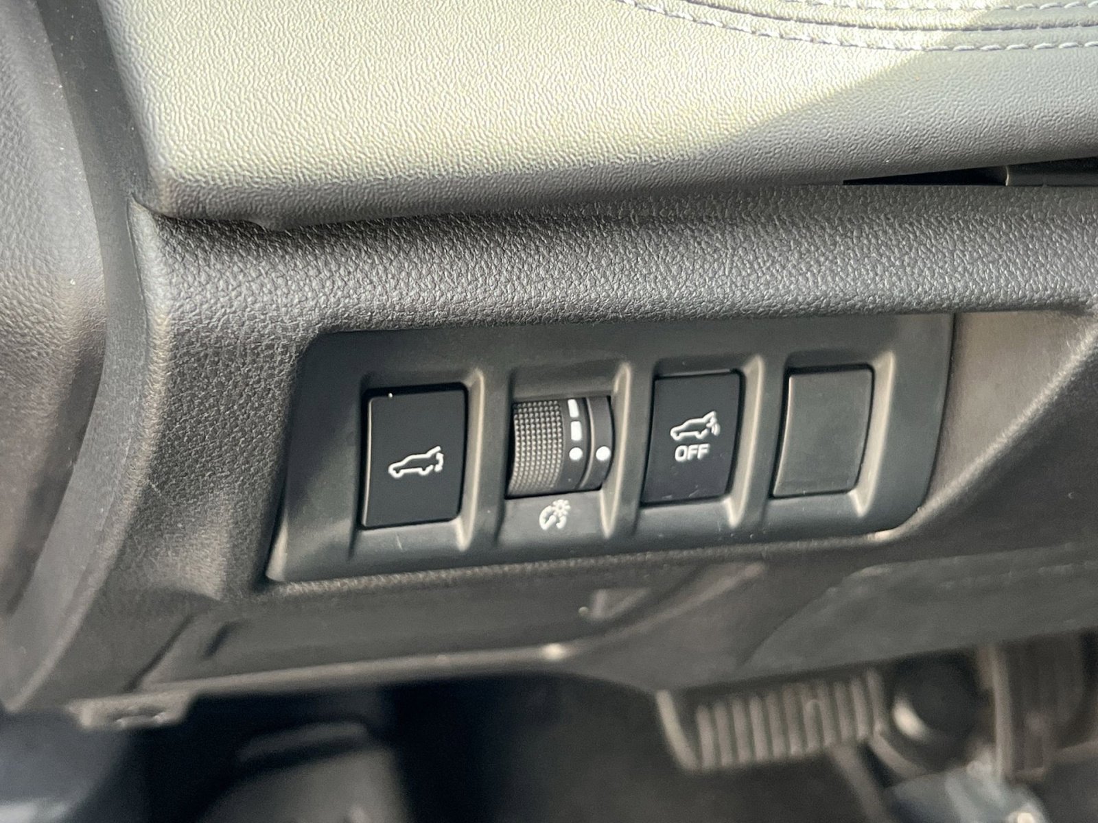 Used 2024 Subaru Outback Limited image 29