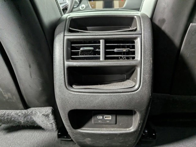 Certified 2022 Cadillac XT5 Premium Luxury image 30