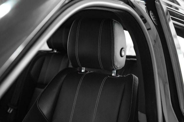 Used 2020 Land Rover Range Rover Velar R-Dynamic S image 27