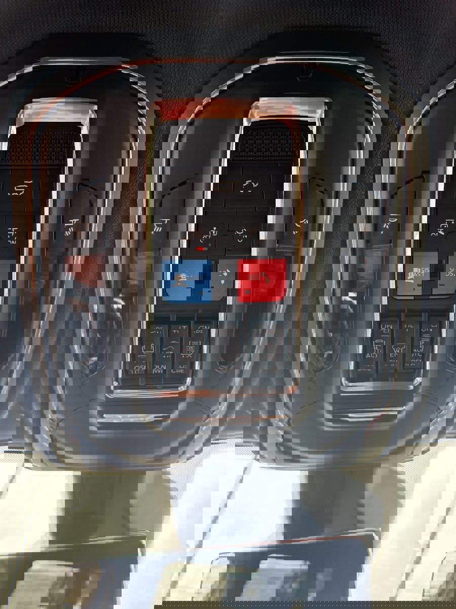 New 2026 Jeep Grand Cherokee L Limited image 25