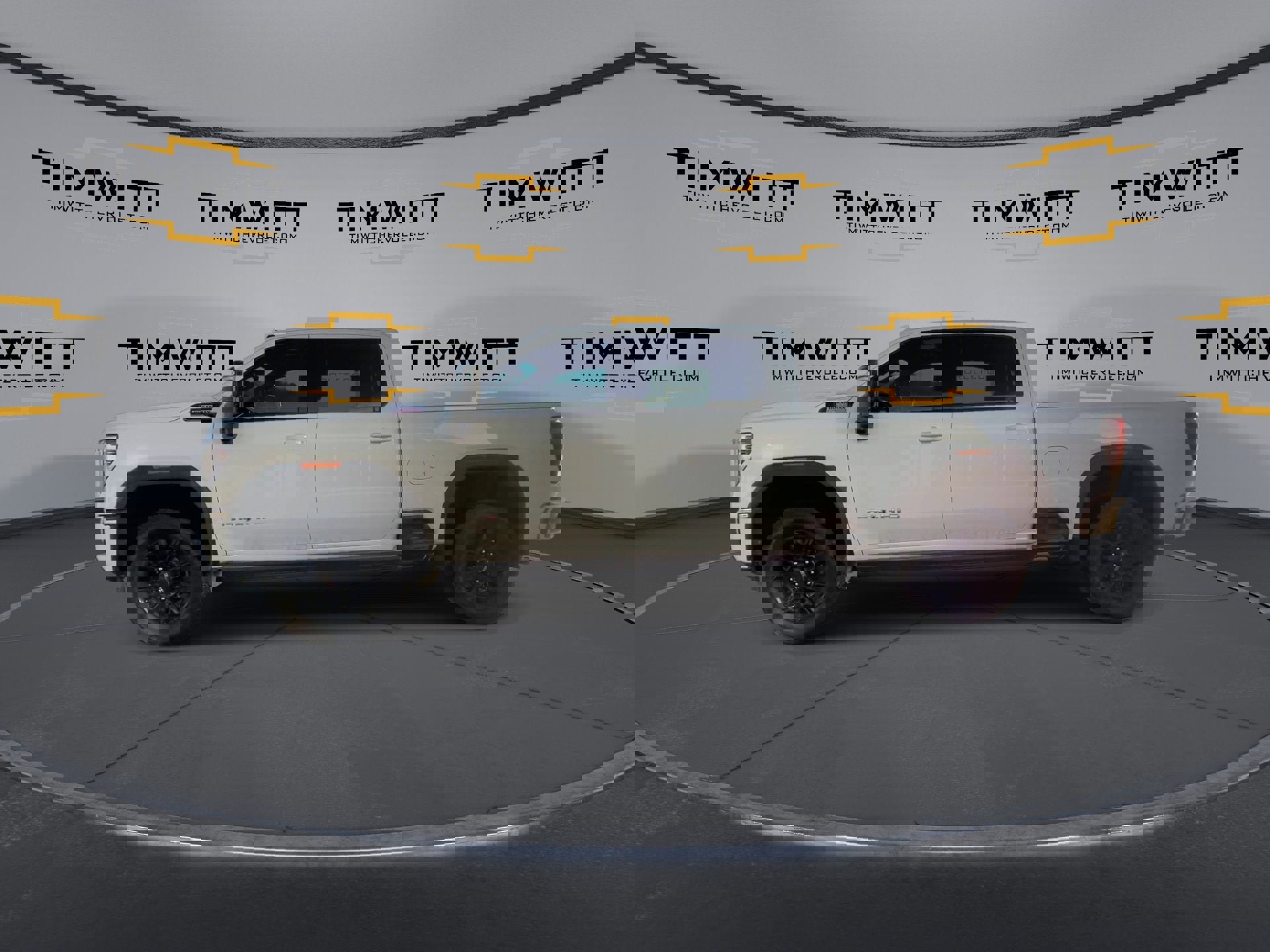 Used 2024 GMC Sierra 2500 AT4 w/ AT4 Premium Plus Package image 6