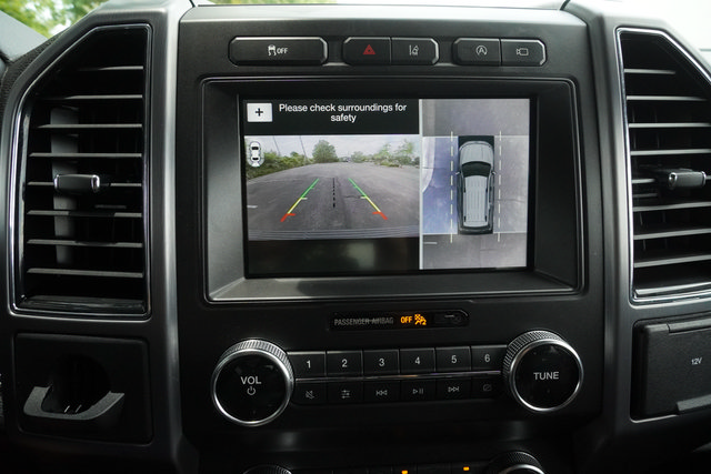 Used 2019 Ford Expedition Platinum RWD image 17
