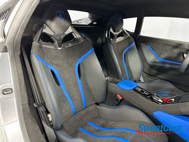 Used 2023 Lamborghini Huracan Tecnica image 12