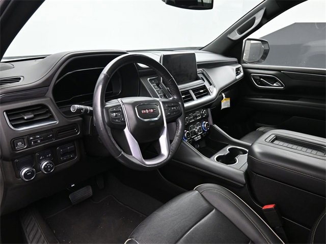 Used 2022 GMC Yukon SLT w/ SLT Luxury Package image 12