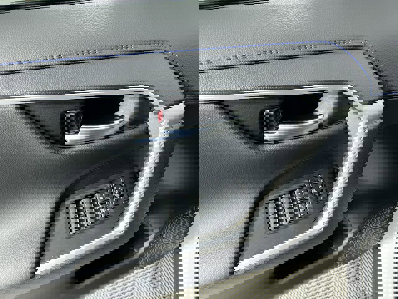 Used 2024 Toyota RAV4 XSE w/ Weather Package image 14