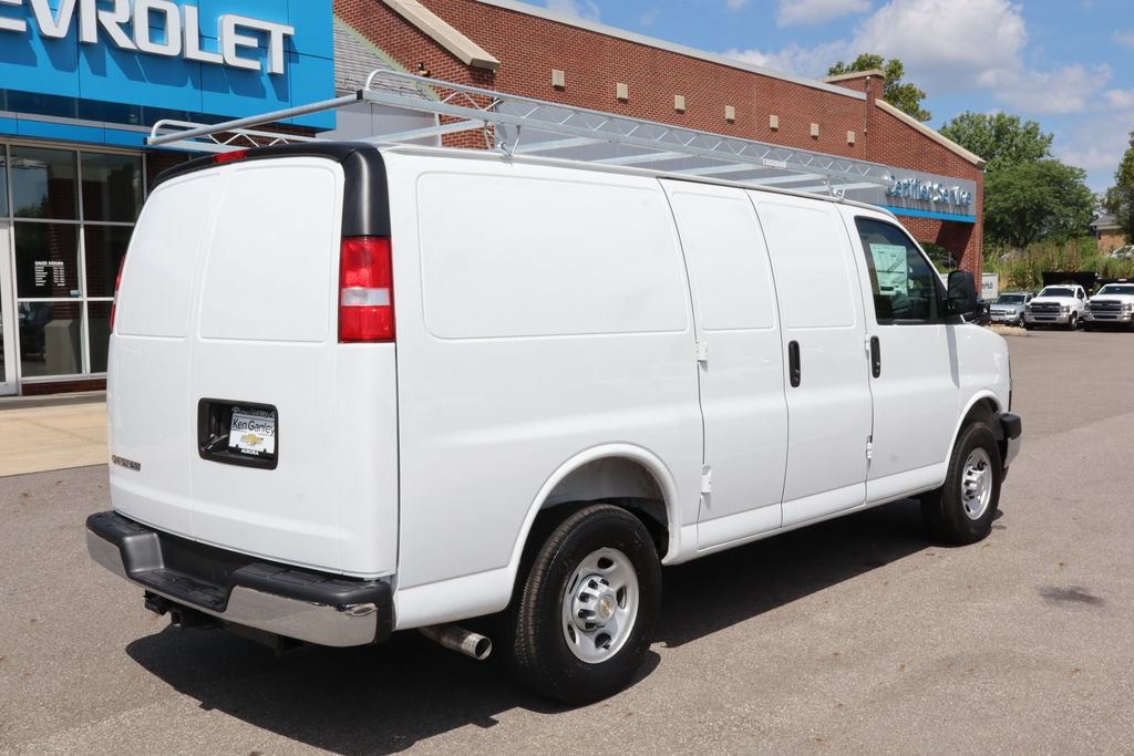 New 2025 Chevrolet Express 2500 w/ Driver Convenience Package RWD image 27
