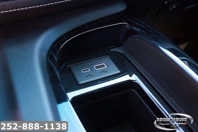 Used 2023 Cadillac Escalade V AWD/4WD image 35