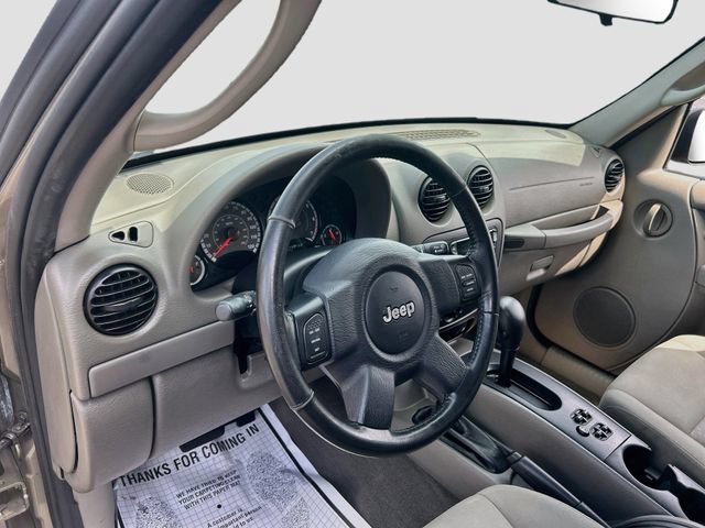 Used 2006 Jeep Liberty Sport AWD/4WD image 13