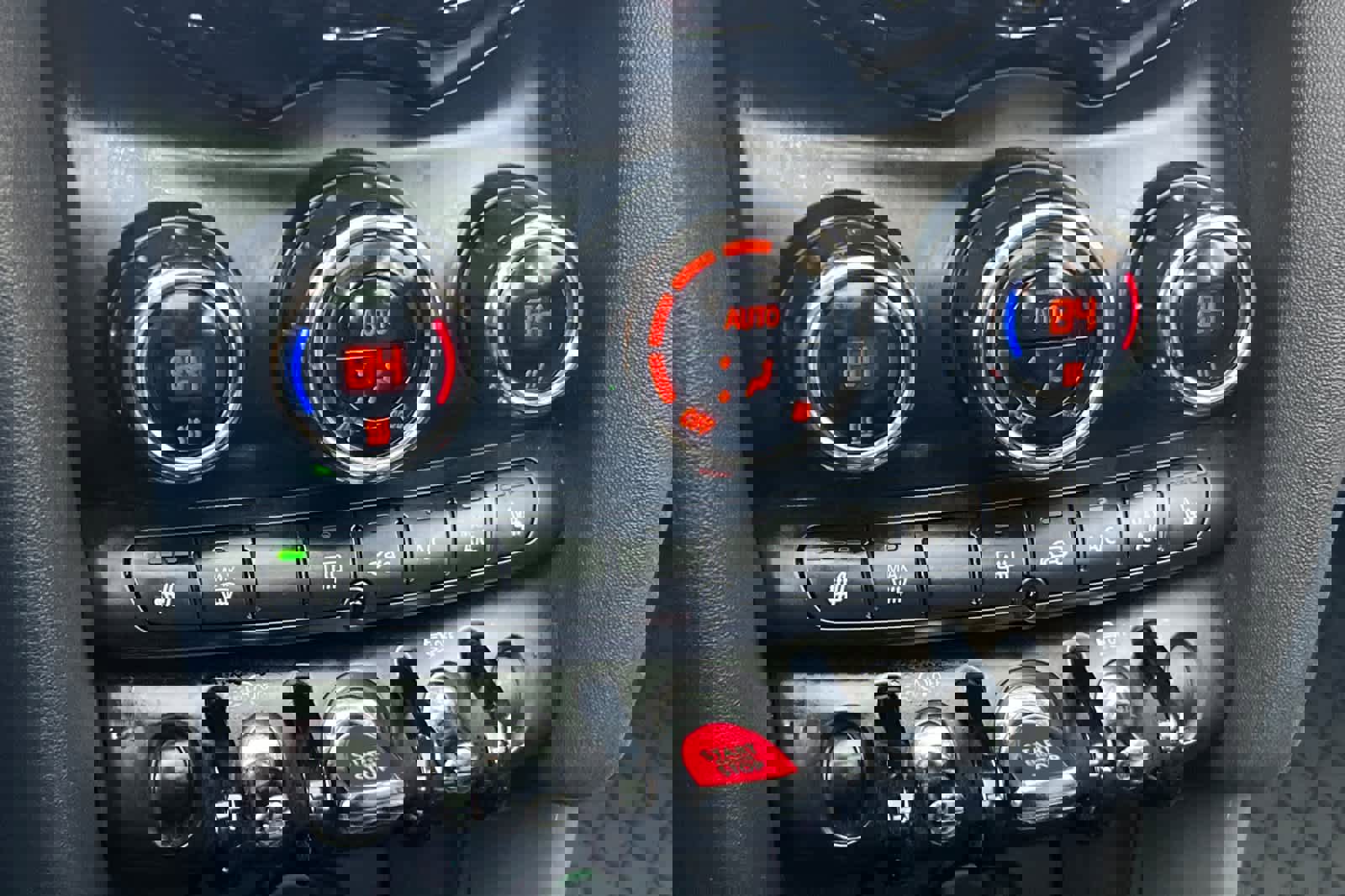 Used 2020 MINI Cooper 2-Door Hardtop image 22