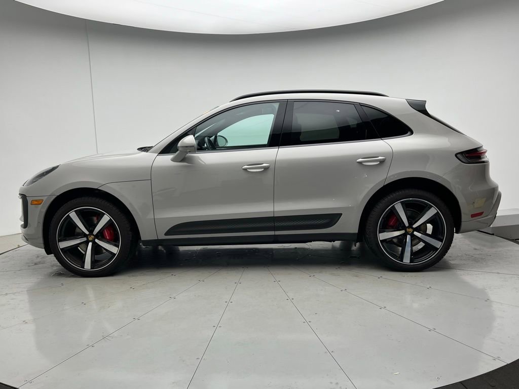 Used 2023 Porsche Macan S image 2
