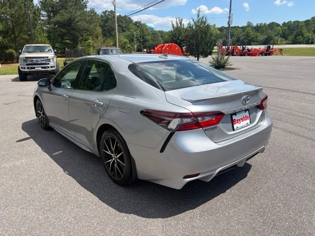 Used 2021 Toyota Camry SE w/ Cold Weather Package AWD/4WD image 14