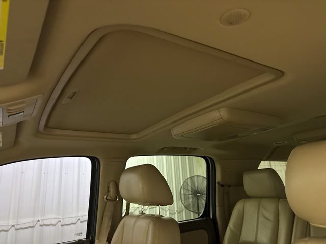 Used 2012 GMC Yukon XL SLT AWD/4WD image 36