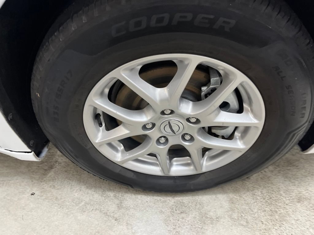 Used 2023 Chrysler Voyager LX FWD image 38