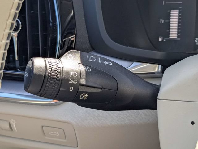Used 2019 Volvo S60 T6 Momentum AWD/4WD image 26