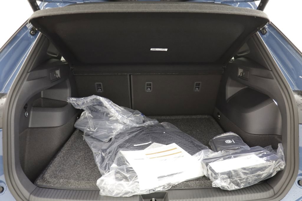 New 2026 Volkswagen Tiguan SEL R-Line AWD/4WD image 20