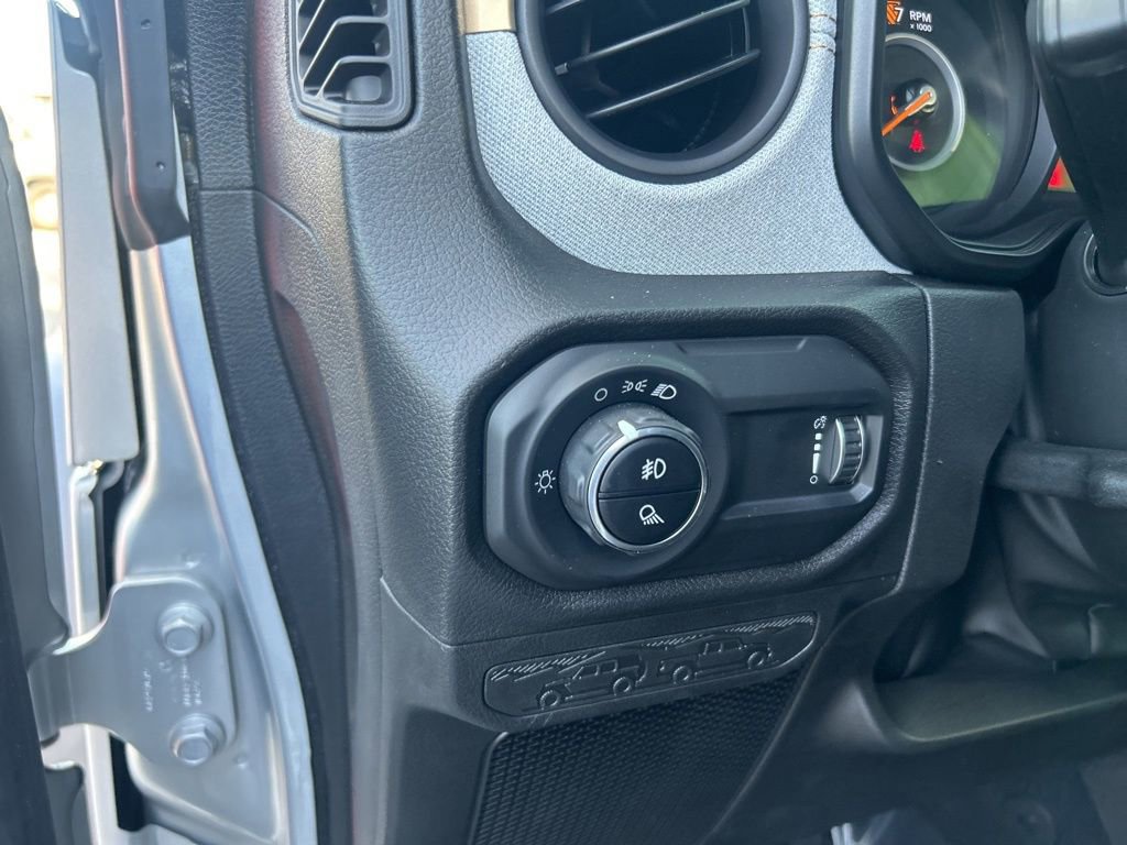 Certified 2024 Jeep Gladiator Sport image 33