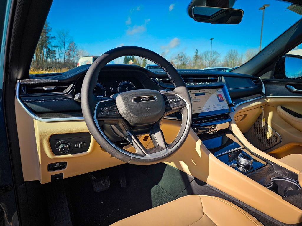 New 2026 Jeep Grand Cherokee Limited image 13