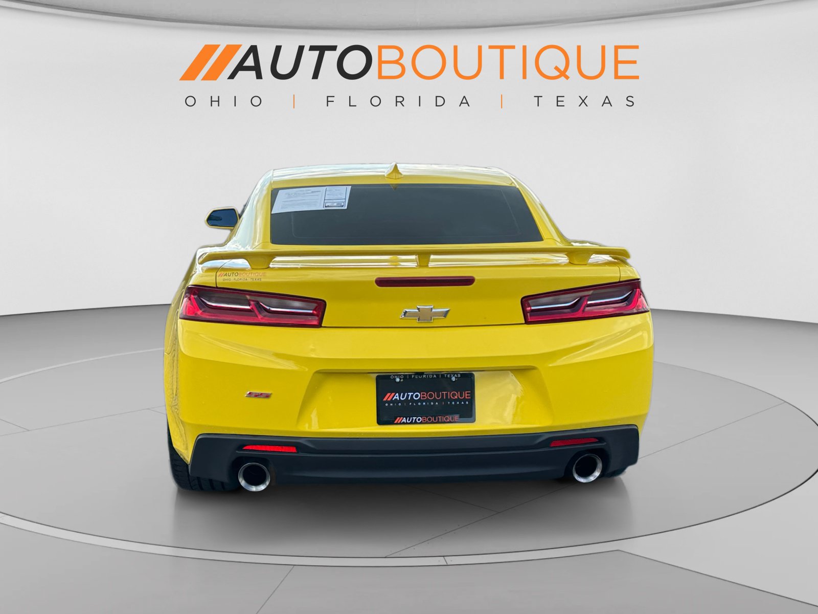 Used 2017 Chevrolet Camaro SS RWD image 4
