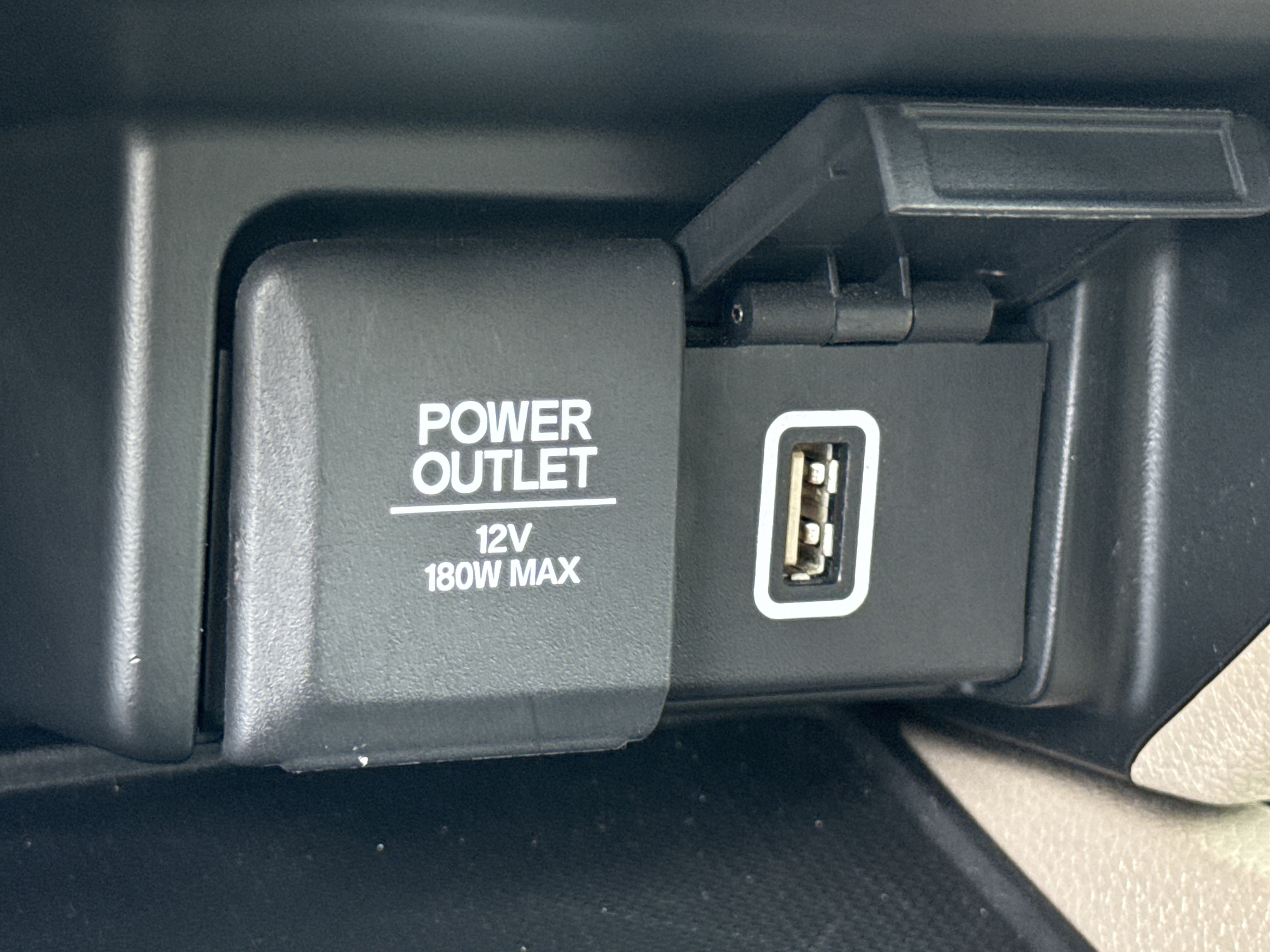 Certified 2020 Honda Pilot Touring image 31
