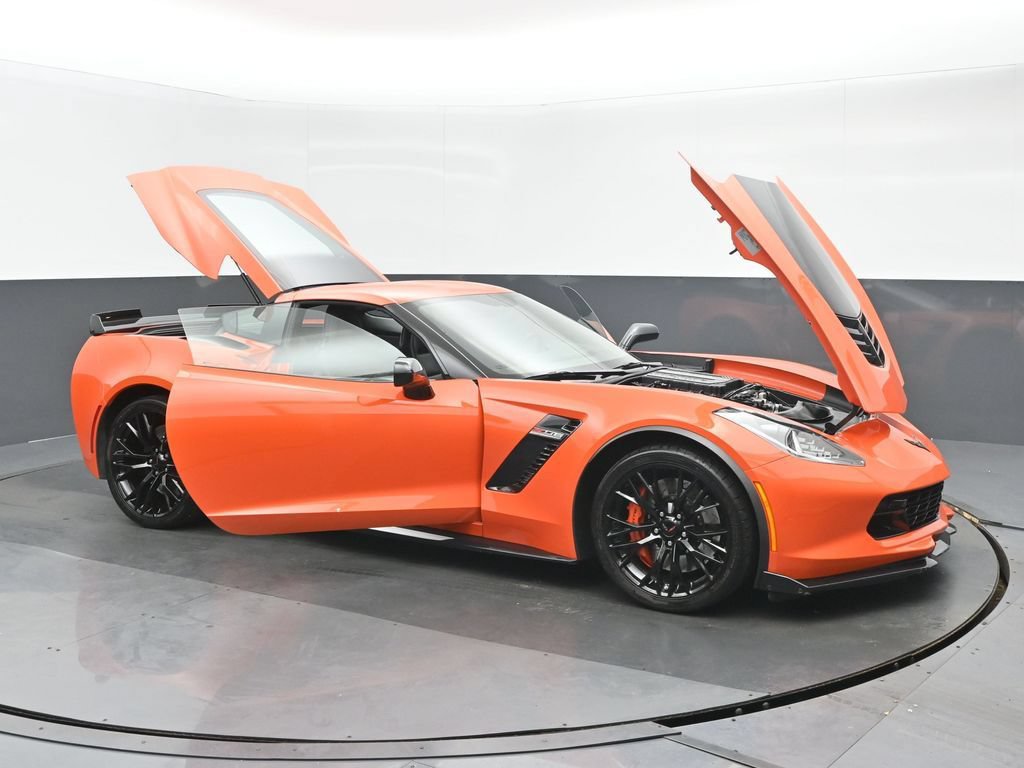 Used 2019 Chevrolet Corvette Z06 RWD image 35