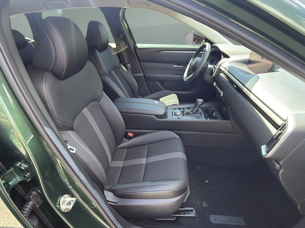 Certified 2026 MAZDA CX-50 AWD 2.5 S w/ Cargo Package image 18