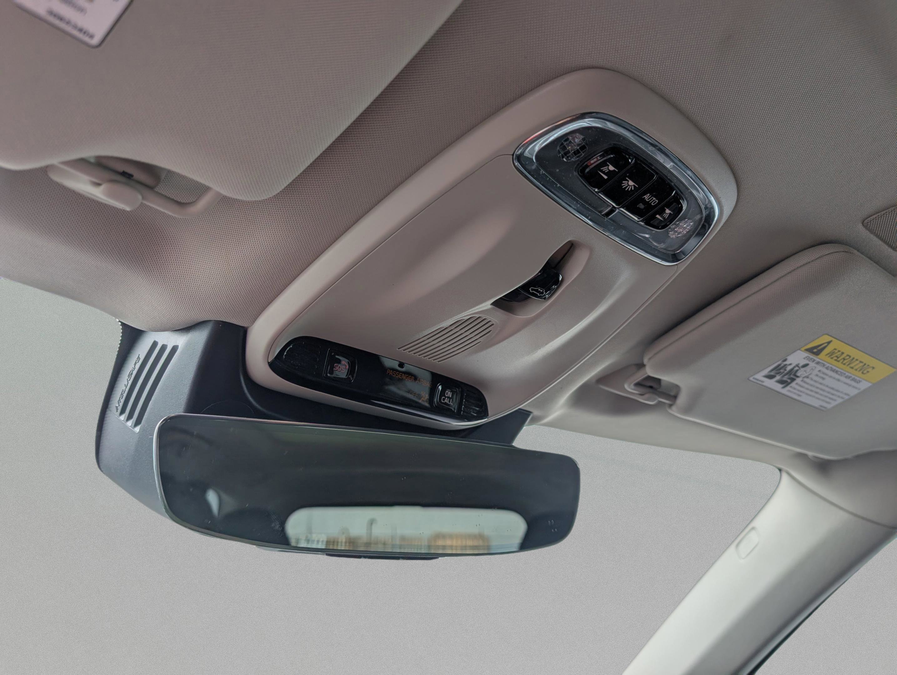 Used 2022 Volvo XC90 T5 Momentum image 12