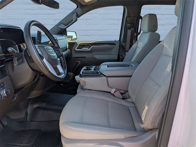 Used 2024 GMC Sierra 1500 SLE image 11