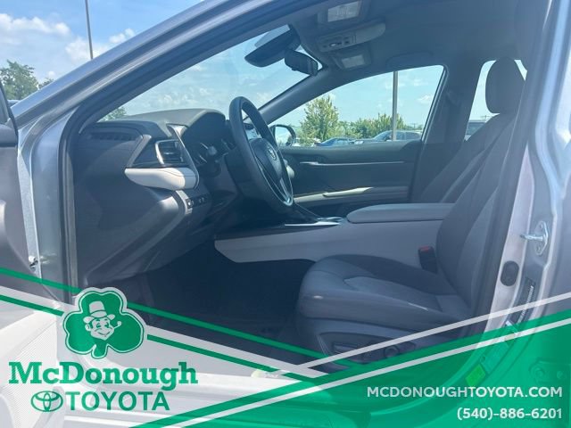 Certified 2022 Toyota Camry LE FWD image 11