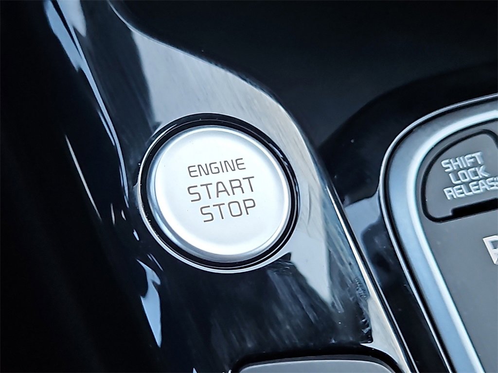 Certified 2025 Kia Soul S image 21