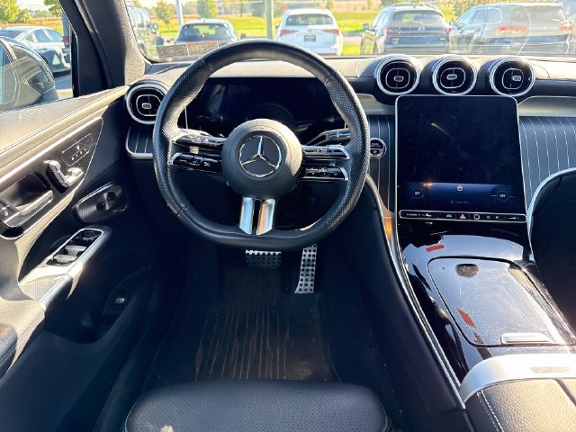 Used 2024 Mercedes-Benz GLC 300 4MATIC image 22