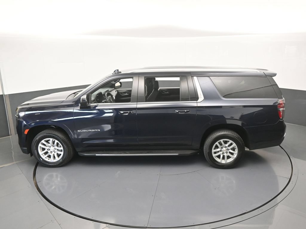 Used 2024 Chevrolet Suburban LT AWD/4WD image 50