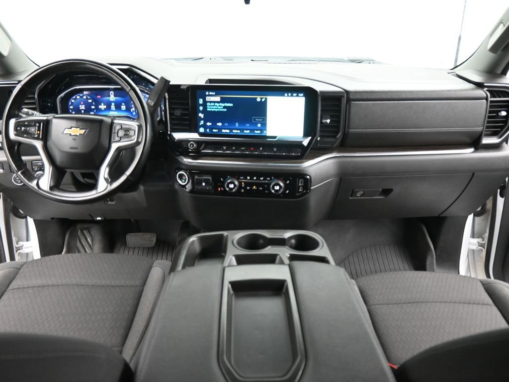 Used 2024 Chevrolet Silverado 2500 LT image 17