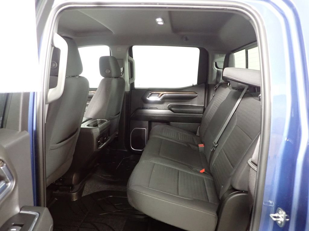 Used 2024 Chevrolet Silverado 1500 LT w/ Convenience Package II AWD/4WD image 32
