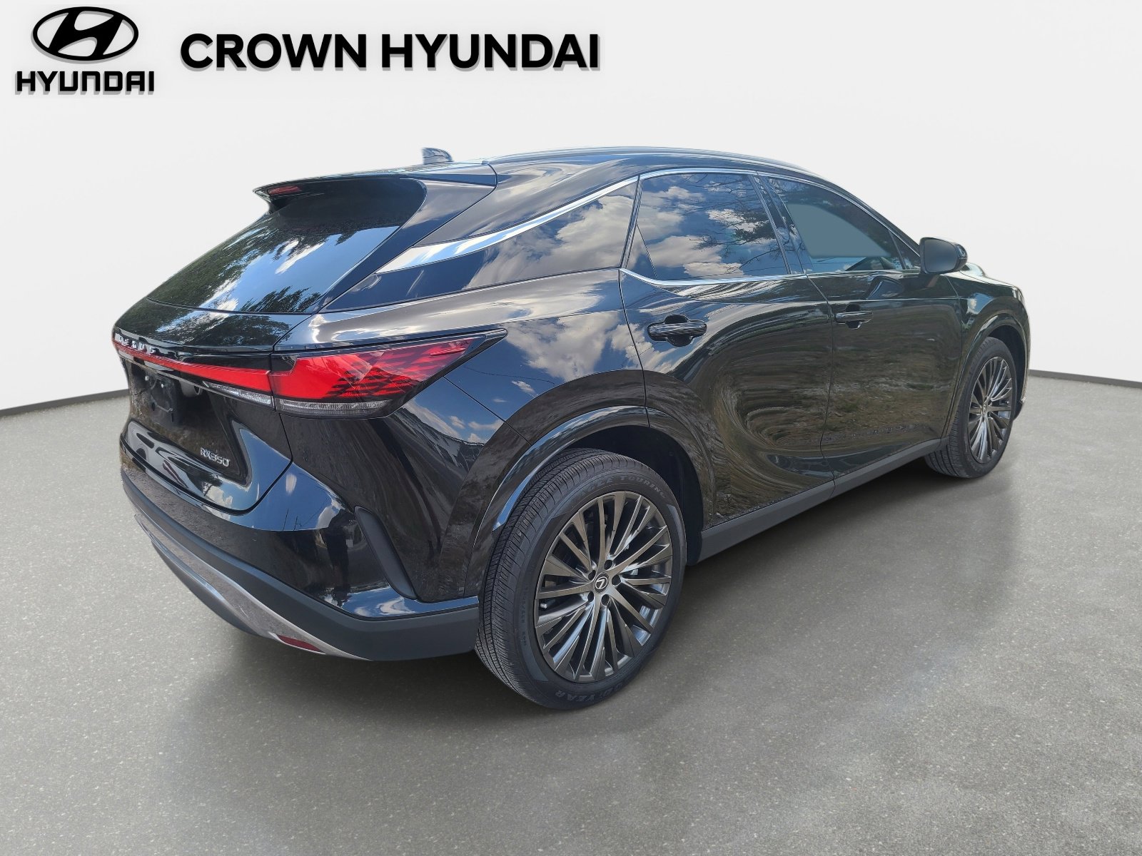 Used 2023 Lexus RX 350 FWD w/ Cold Area Package image 5
