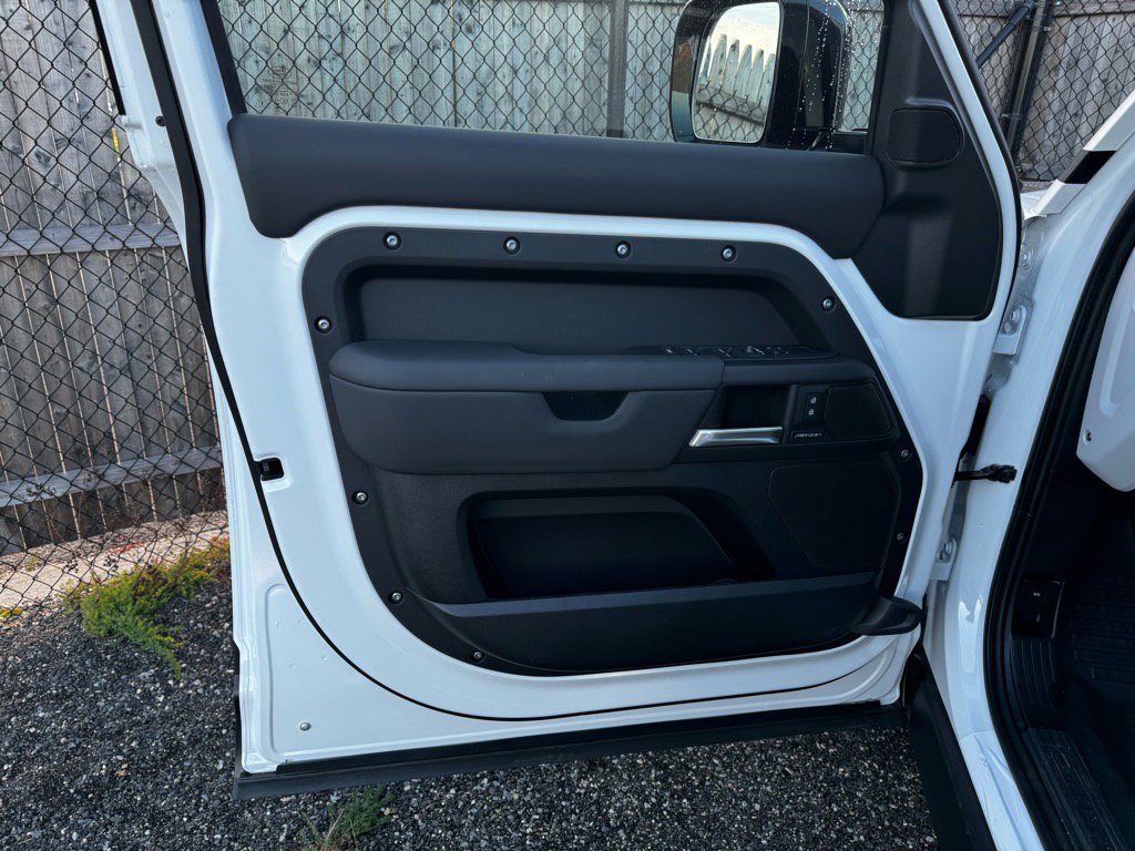 New 2026 Land Rover Defender 110 S image 8