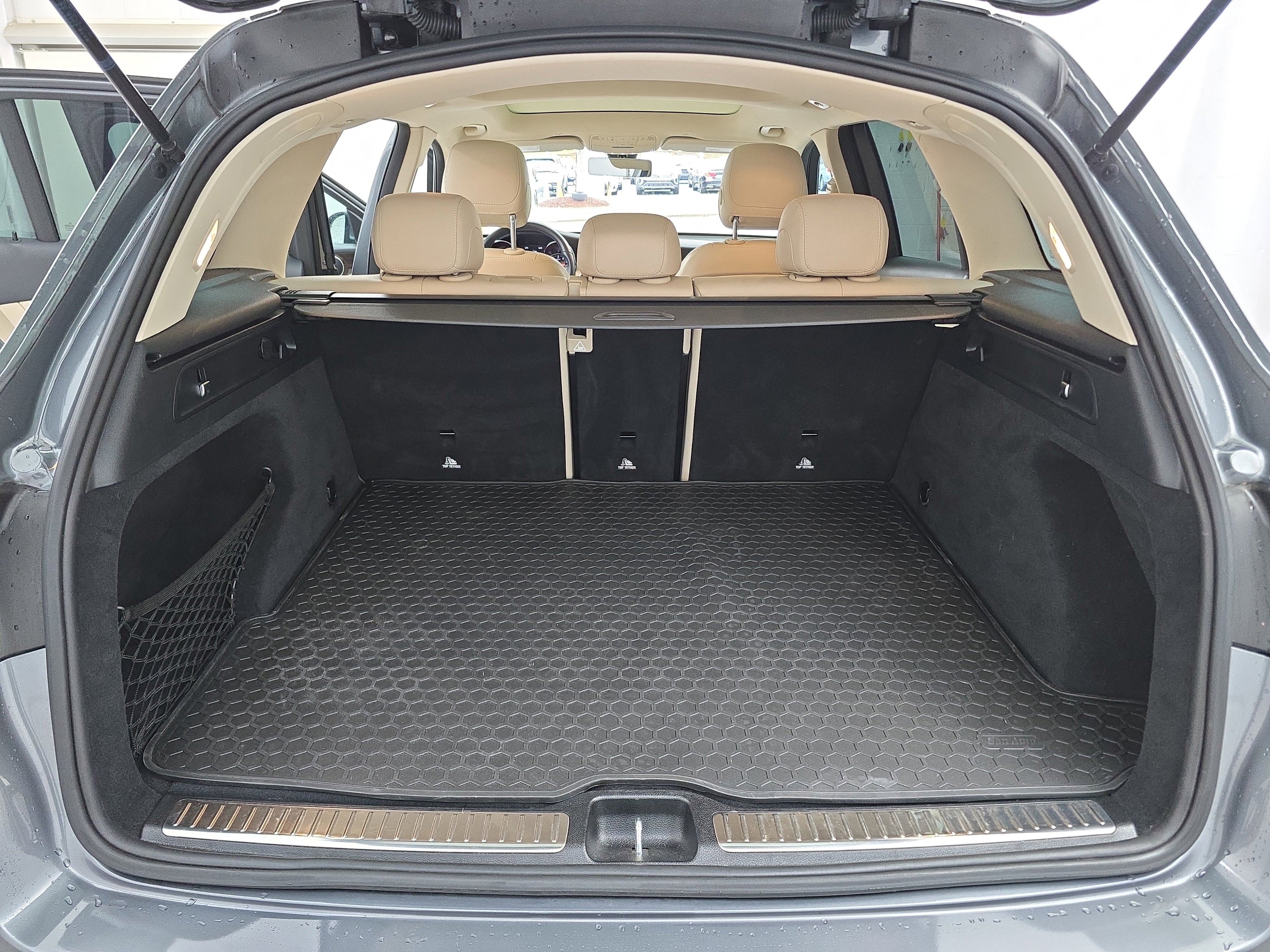 Certified 2021 Mercedes-Benz GLC 300 w/ Premium Package image 12