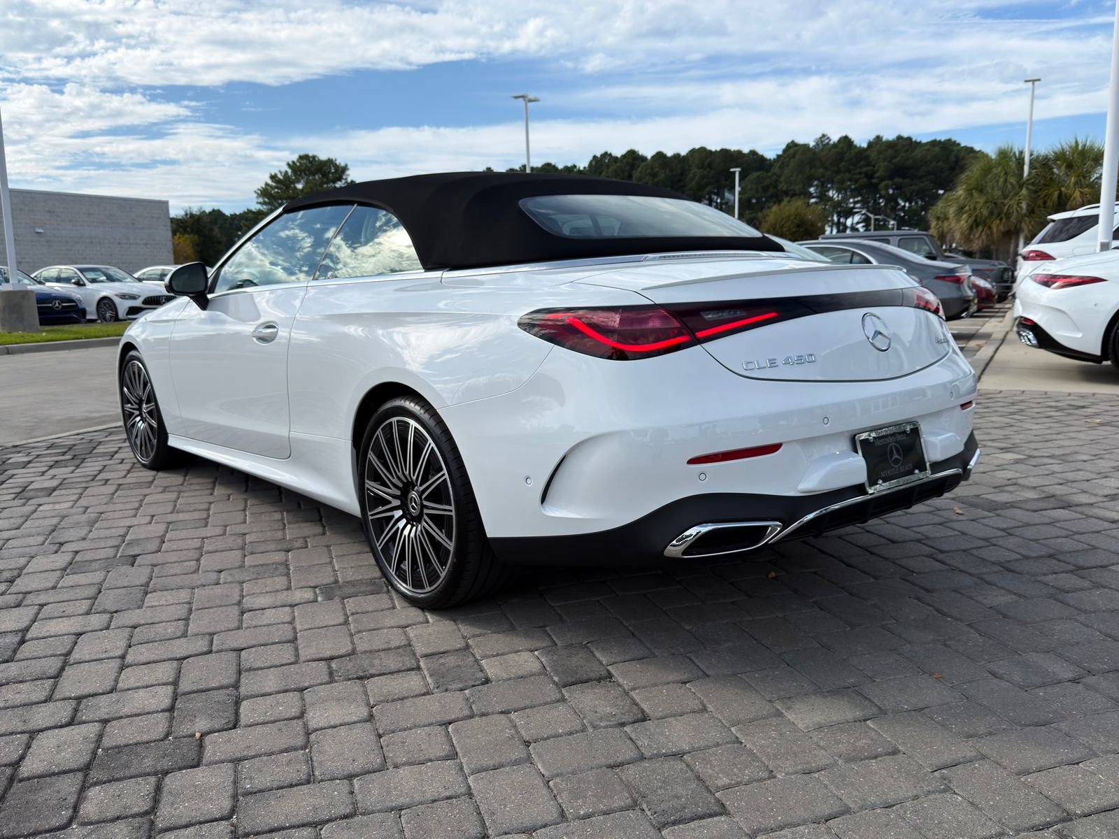 New 2026 Mercedes-Benz CLE 450 4MATIC Cabriolet image 9