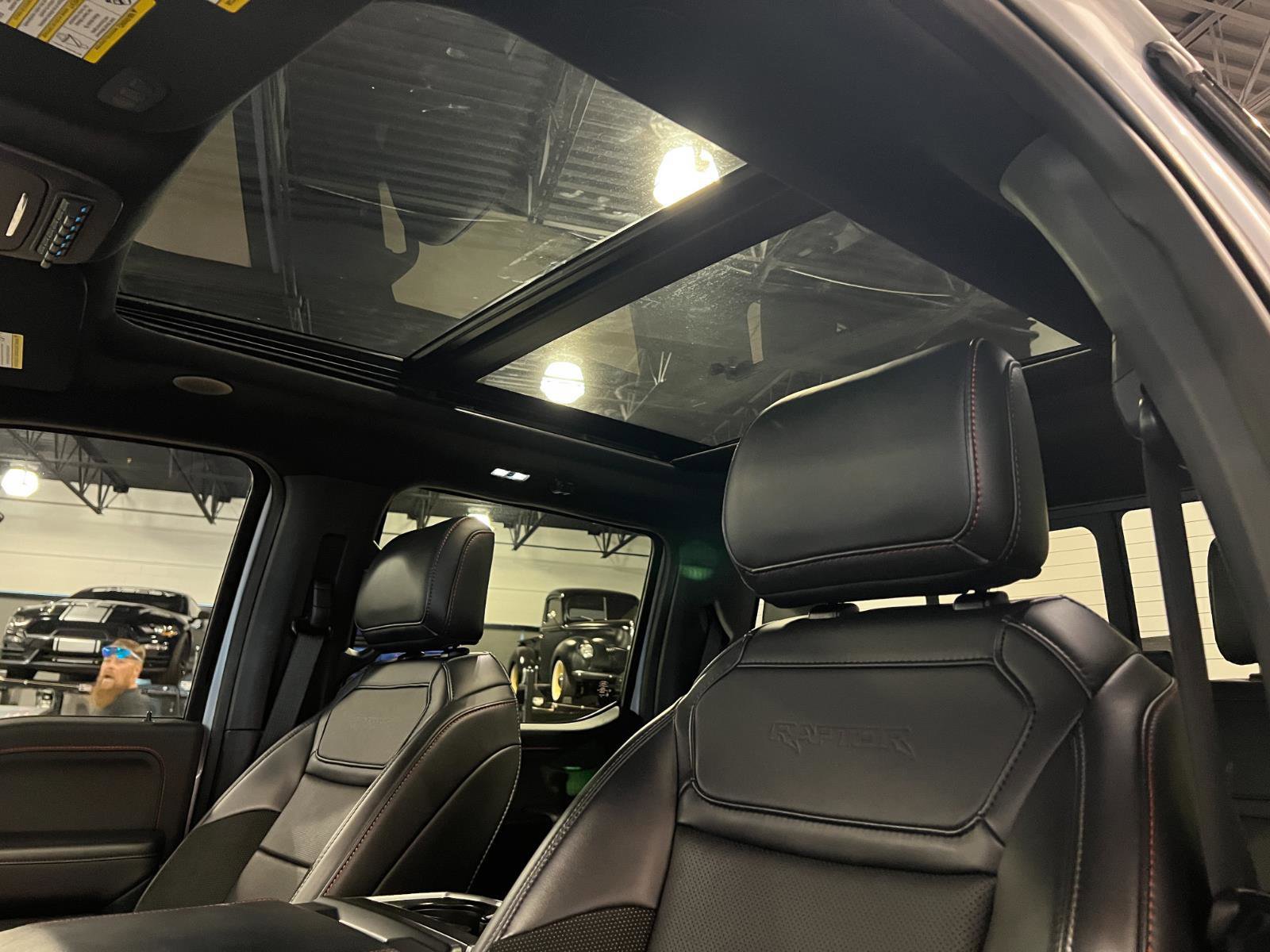 Used 2025 Ford F150 Raptor AWD/4WD image 24