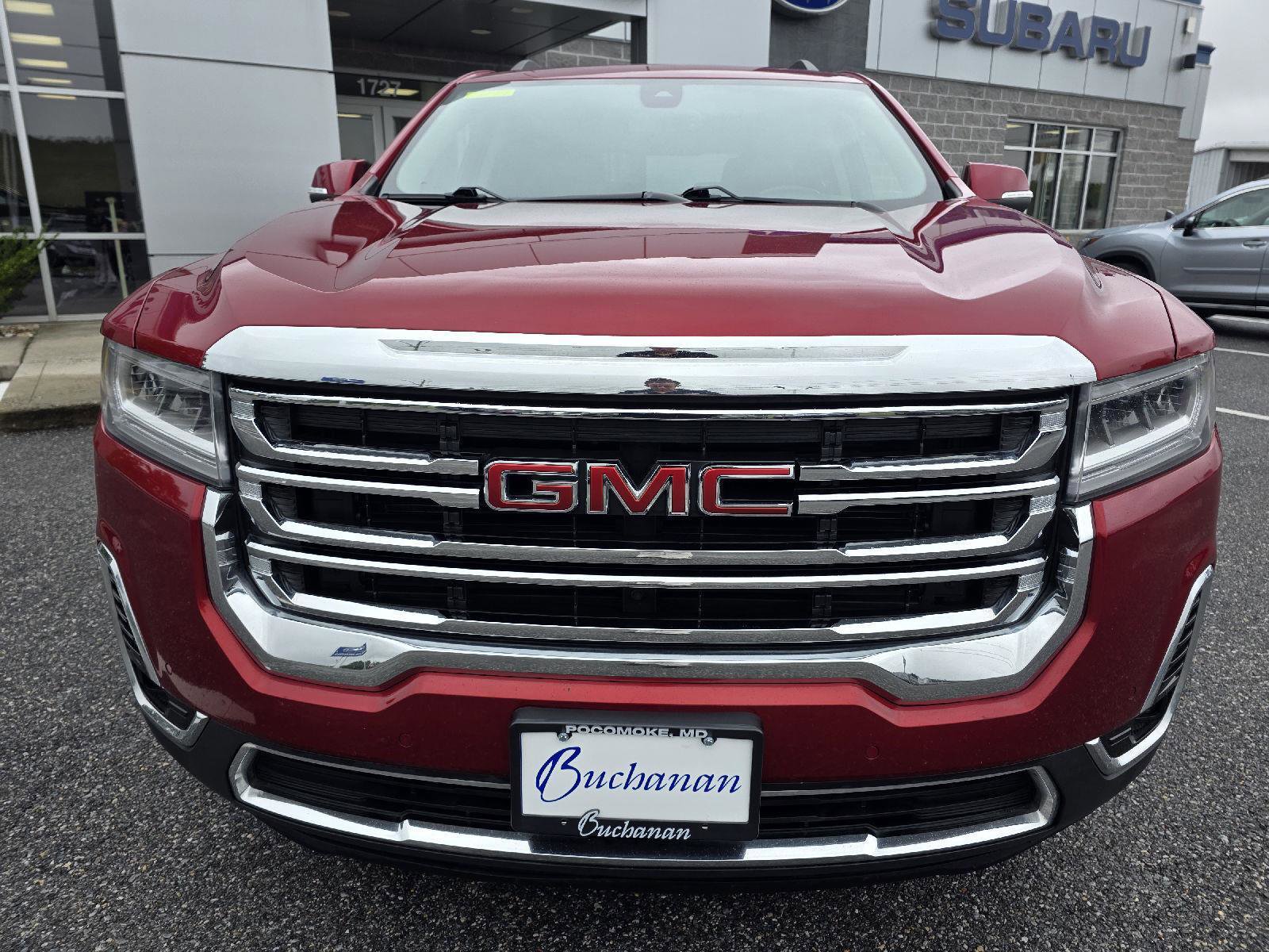 Used 2023 GMC Acadia SLT image 2