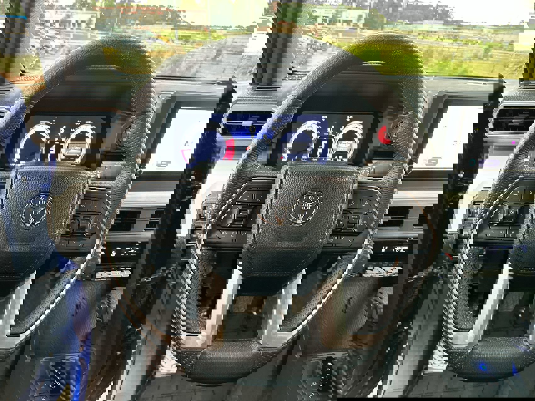 Used 2024 Toyota Tacoma TRD Off-Road image 14