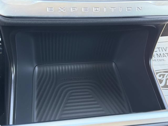 New 2027 Ford Expedition Platinum w/ Driver's Package RWD image 33