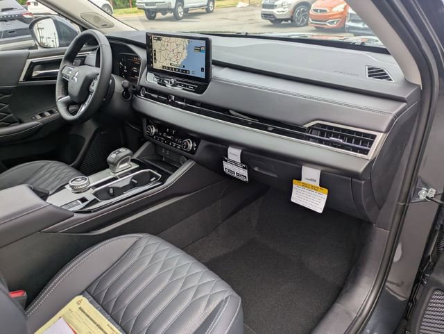 New 2025 Mitsubishi Outlander SEL FWD image 35