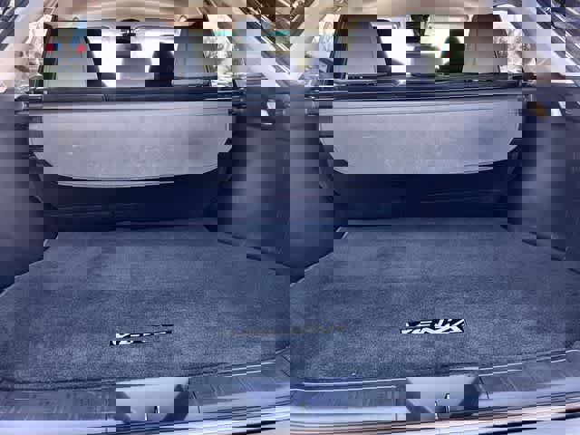 Used 2021 Toyota Venza LE w/ Carpet Mat Package (TMS) image 20