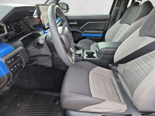Certified 2025 Toyota Tacoma TRD Off-Road AWD/4WD image 15