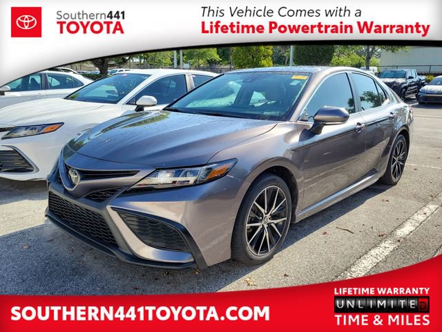 Used 2024 Toyota Camry SE w/ Cold Weather Package FWD image 1
