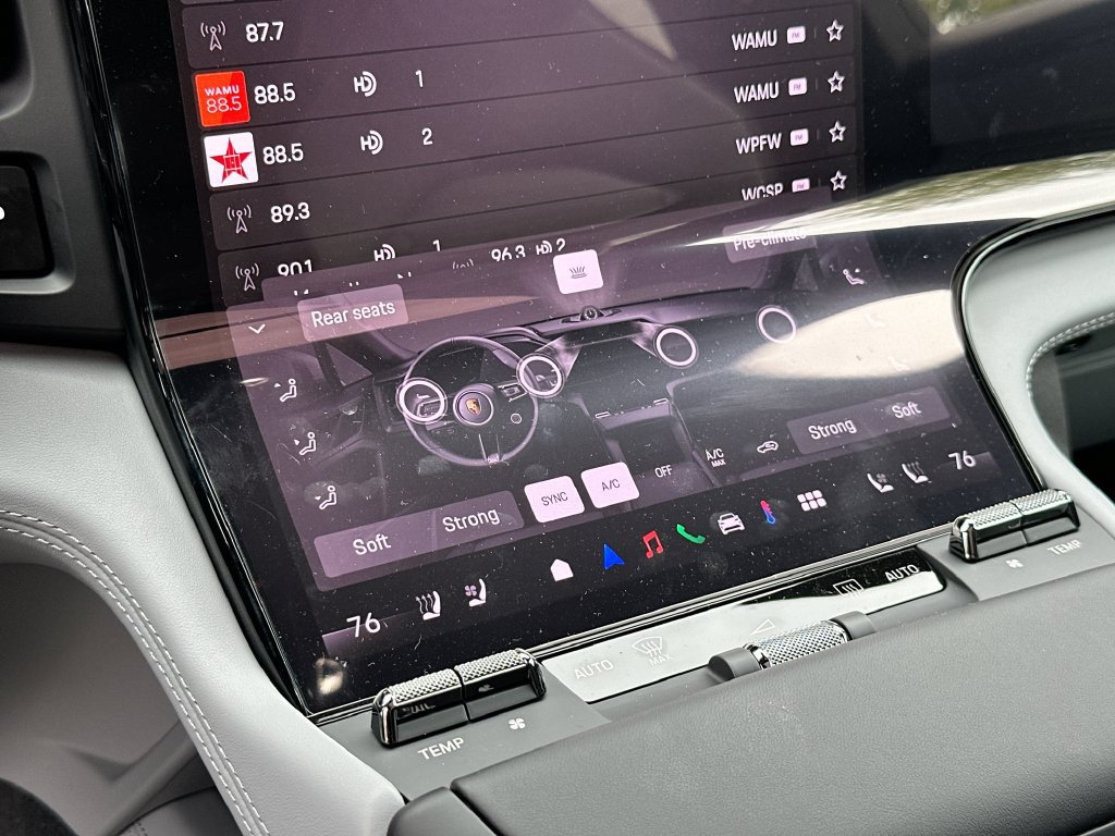 New 2026 Porsche Cayenne Electric AWD/4WD image 18